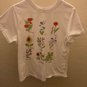 thrifted vintage flower tee